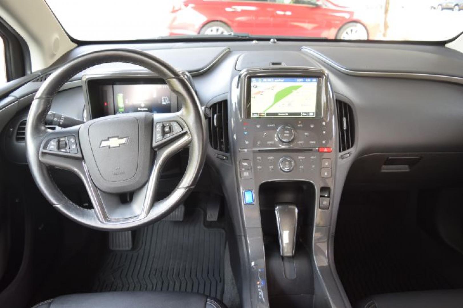 2015 Silver Ice Metallic /Jet Black seats/Dark accents Chevrolet Volt Premium w/ Navigation (1G1RD6E41FU) with an 1.4L 4 Cylinders engine, Continuously Variable Transmission transmission, located at 11056 N 23rd Dr #101, Phoenix, AZ, 85029, (623) 434-4252, 33.587704, -112.109962 - Photo#15