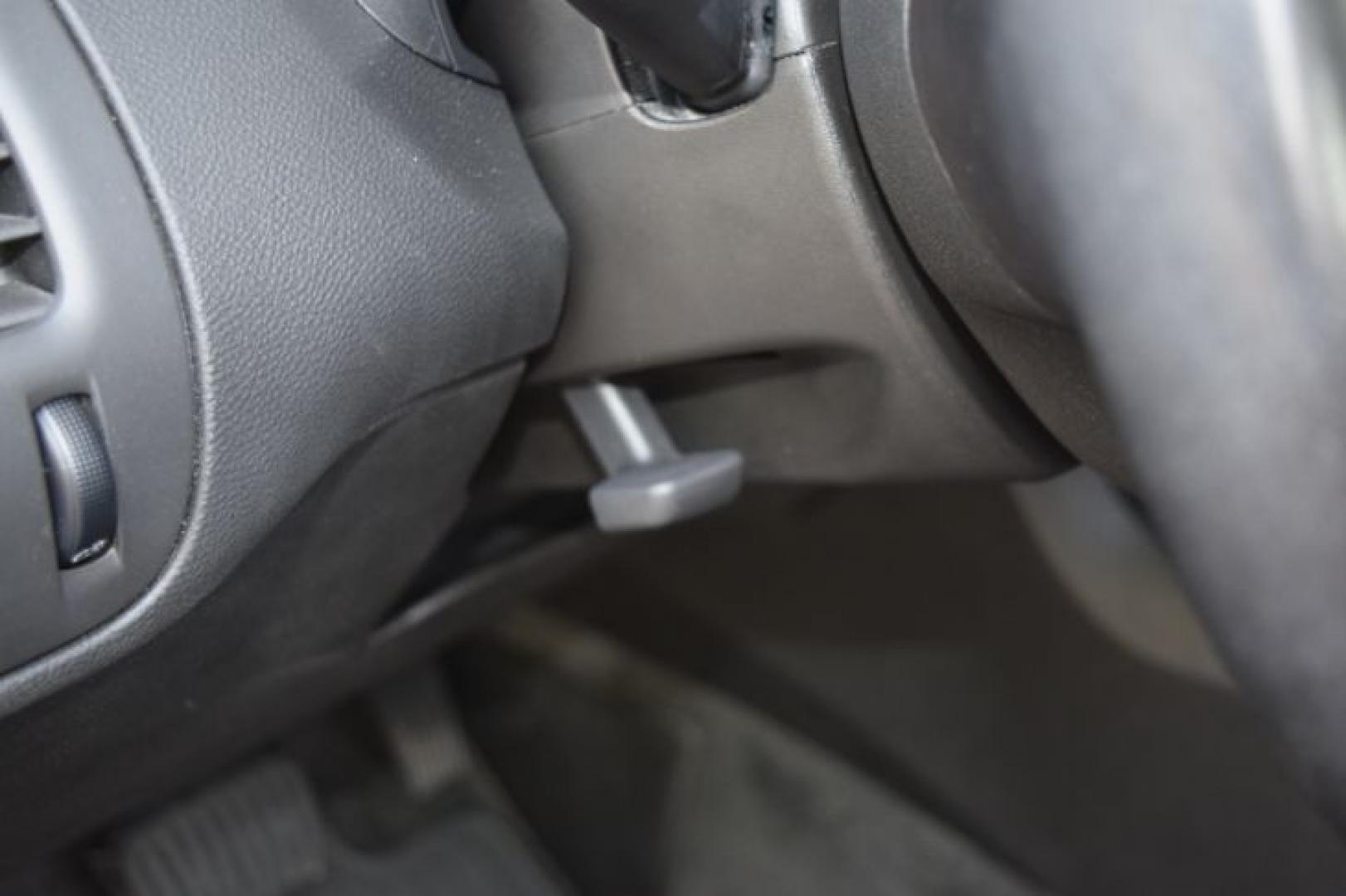 2015 Silver Ice Metallic /Jet Black seats/Dark accents Chevrolet Volt Premium w/ Navigation (1G1RD6E41FU) with an 1.4L 4 Cylinders engine, Continuously Variable Transmission transmission, located at 11056 N 23rd Dr #101, Phoenix, AZ, 85029, (623) 434-4252, 33.587704, -112.109962 - Photo#30