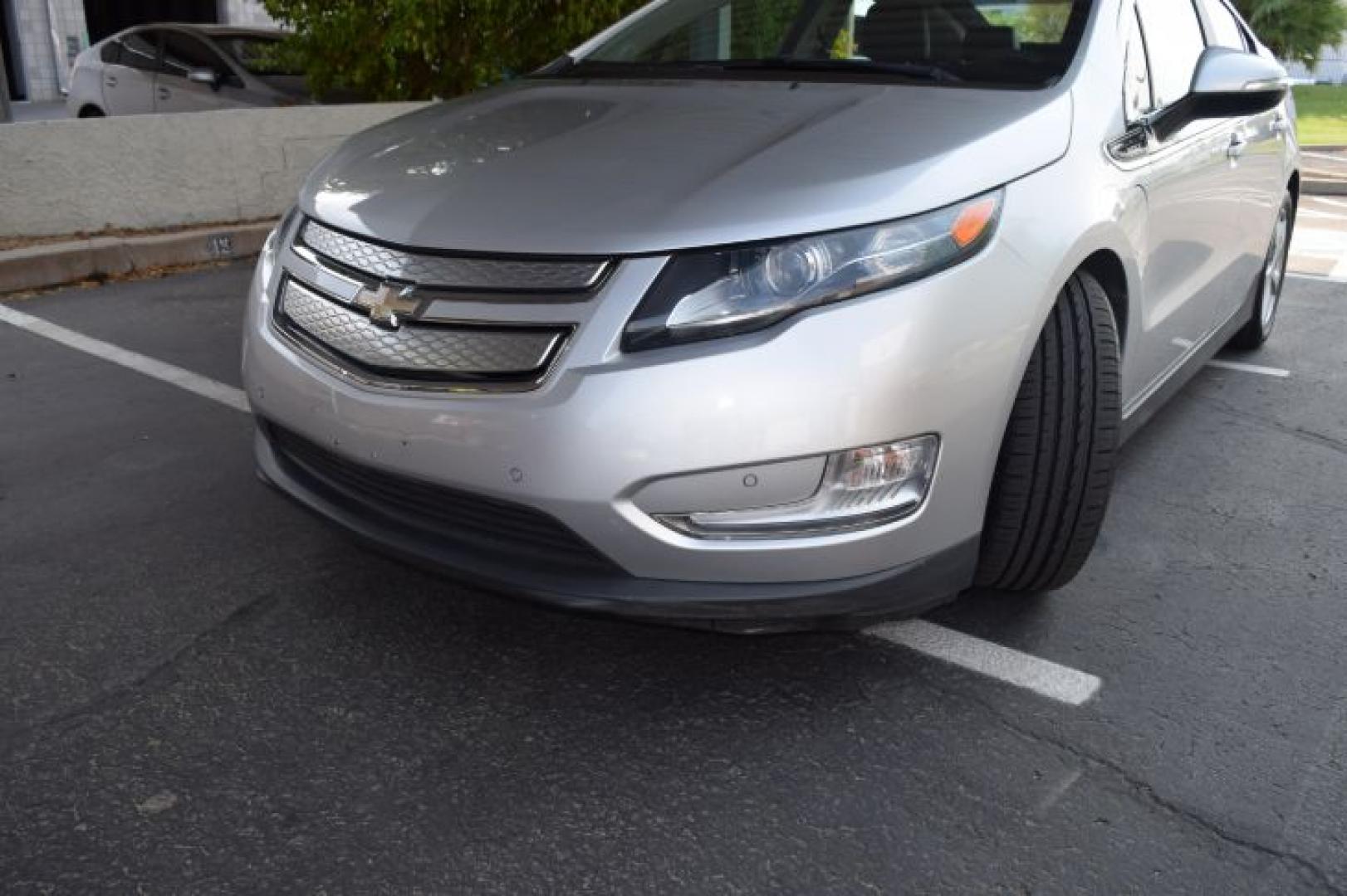 2015 Silver Ice Metallic /Jet Black seats/Dark accents Chevrolet Volt Premium w/ Navigation (1G1RD6E41FU) with an 1.4L 4 Cylinders engine, Continuously Variable Transmission transmission, located at 11056 N 23rd Dr #101, Phoenix, AZ, 85029, (623) 434-4252, 33.587704, -112.109962 - Photo#33