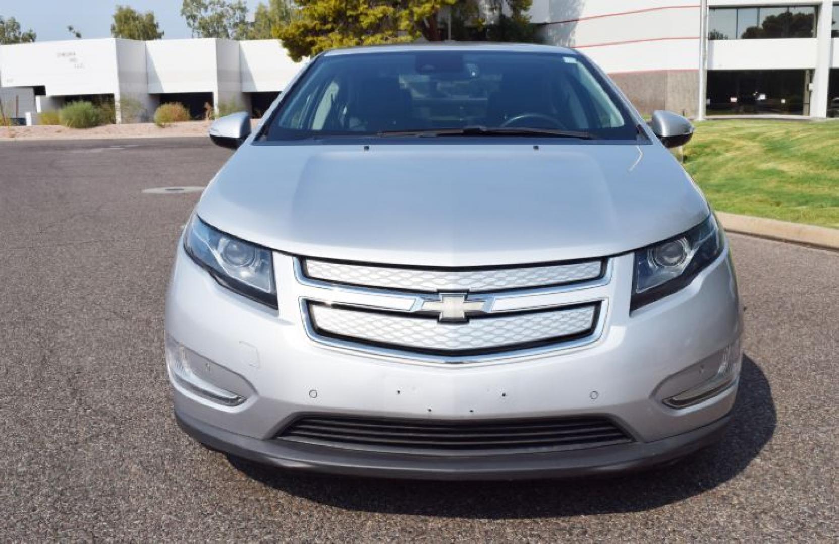 2015 Silver Ice Metallic /Jet Black seats/Dark accents Chevrolet Volt Premium w/ Navigation (1G1RD6E41FU) with an 1.4L 4 Cylinders engine, Continuously Variable Transmission transmission, located at 11056 N 23rd Dr #101, Phoenix, AZ, 85029, (623) 434-4252, 33.587704, -112.109962 - Photo#8