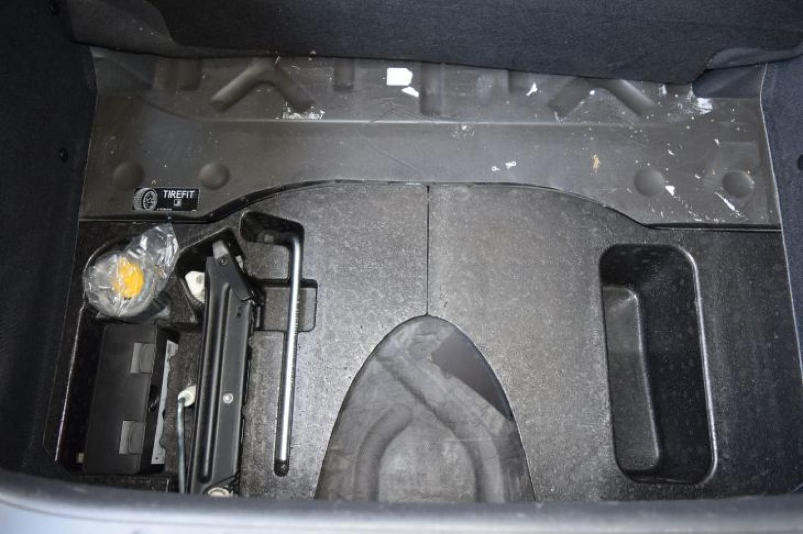 2004 Black /Dark Slate Gray Chrysler Crossfire Coupe (1C3AN69L74X) with an 3.2L V6 SOHC 18V engine, Automatic transmission, located at 11056 N 23rd Dr #101, Phoenix, AZ, 85029, (623) 434-4252, 33.587704, -112.109962 - Photo#29