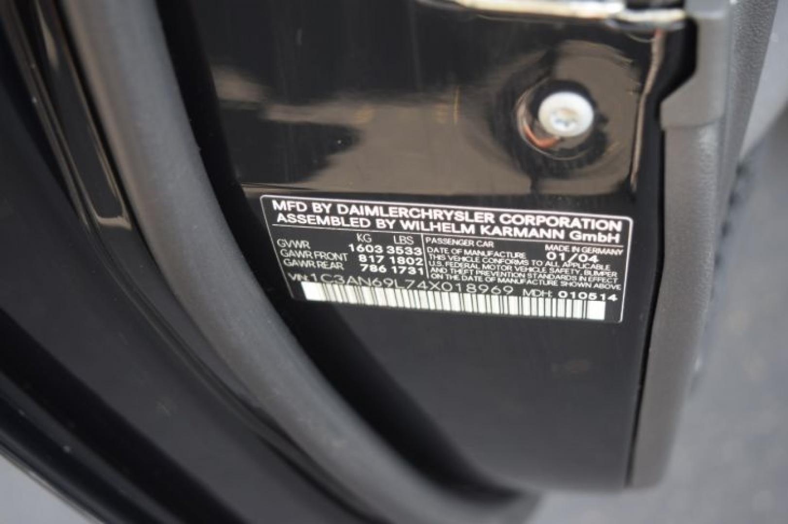 2004 Black /Dark Slate Gray Chrysler Crossfire Coupe (1C3AN69L74X) with an 3.2L V6 SOHC 18V engine, Automatic transmission, located at 11056 N 23rd Dr #101, Phoenix, AZ, 85029, (623) 434-4252, 33.587704, -112.109962 - Photo#33