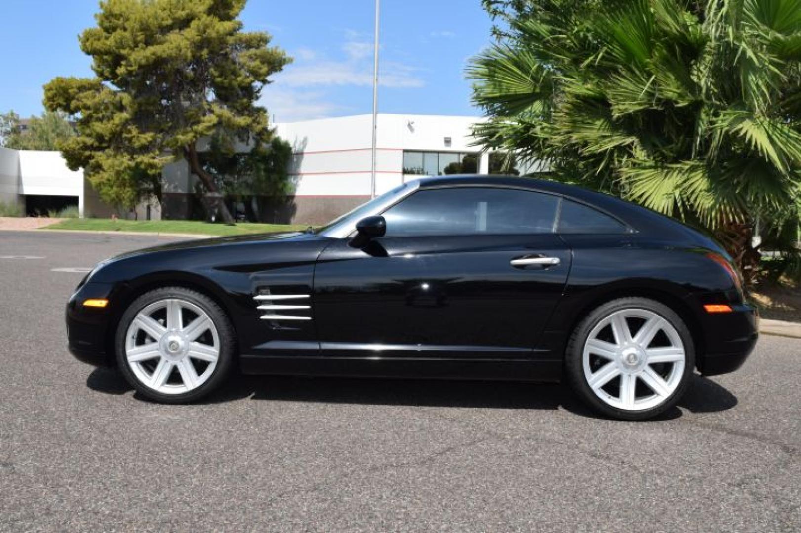 2004 Black /Dark Slate Gray Chrysler Crossfire Coupe (1C3AN69L74X) with an 3.2L V6 SOHC 18V engine, Automatic transmission, located at 11056 N 23rd Dr #101, Phoenix, AZ, 85029, (623) 434-4252, 33.587704, -112.109962 - Photo#4
