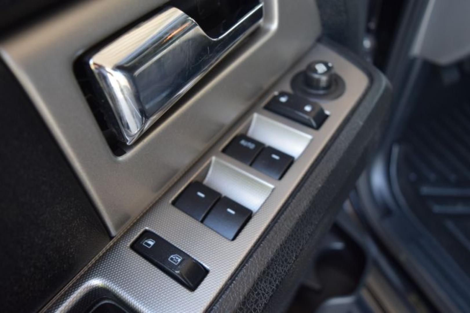 2016 Shadow Black /Ebony Ford Expedition XLT 2WD (1FMJU1HT9GE) with an 3.5L V6 DOHC 24V FFV engine, 6-Speed Automatic transmission, located at 11056 N 23rd Dr #101, Phoenix, AZ, 85029, (623) 434-4252, 33.587704, -112.109962 - Photo#23