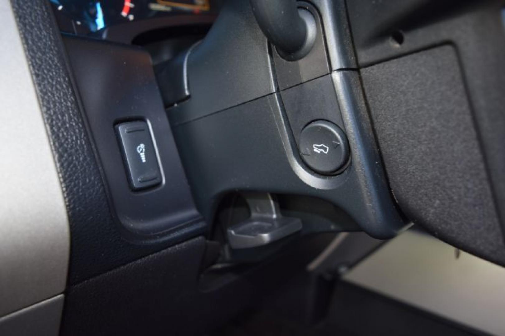 2016 Shadow Black /Ebony Ford Expedition XLT 2WD (1FMJU1HT9GE) with an 3.5L V6 DOHC 24V FFV engine, 6-Speed Automatic transmission, located at 11056 N 23rd Dr #101, Phoenix, AZ, 85029, (623) 434-4252, 33.587704, -112.109962 - Photo#24