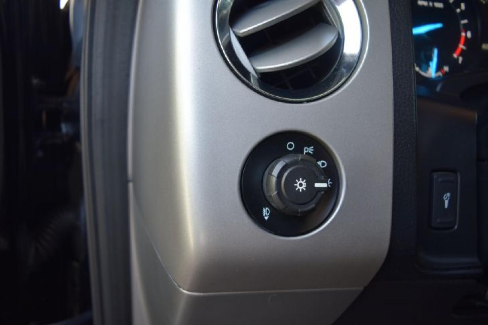 2016 Shadow Black /Ebony Ford Expedition XLT 2WD (1FMJU1HT9GE) with an 3.5L V6 DOHC 24V FFV engine, 6-Speed Automatic transmission, located at 11056 N 23rd Dr #101, Phoenix, AZ, 85029, (623) 434-4252, 33.587704, -112.109962 - Photo#25