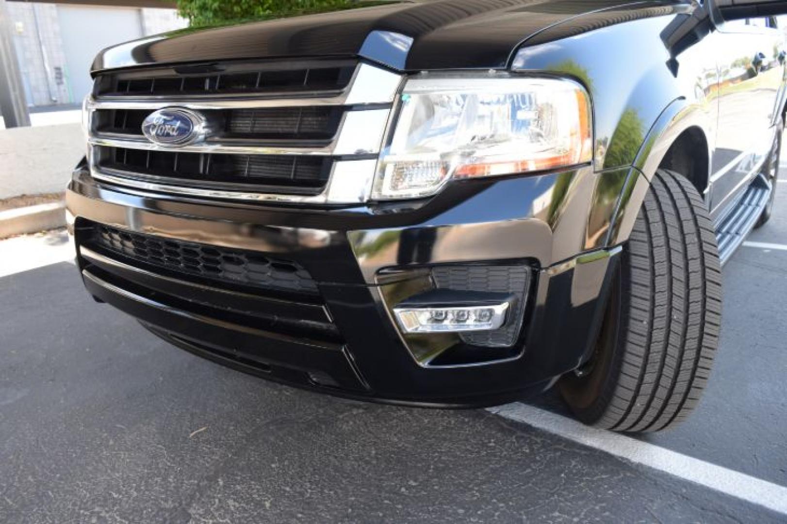 2016 Shadow Black /Ebony Ford Expedition XLT 2WD (1FMJU1HT9GE) with an 3.5L V6 DOHC 24V FFV engine, 6-Speed Automatic transmission, located at 11056 N 23rd Dr #101, Phoenix, AZ, 85029, (623) 434-4252, 33.587704, -112.109962 - Photo#32