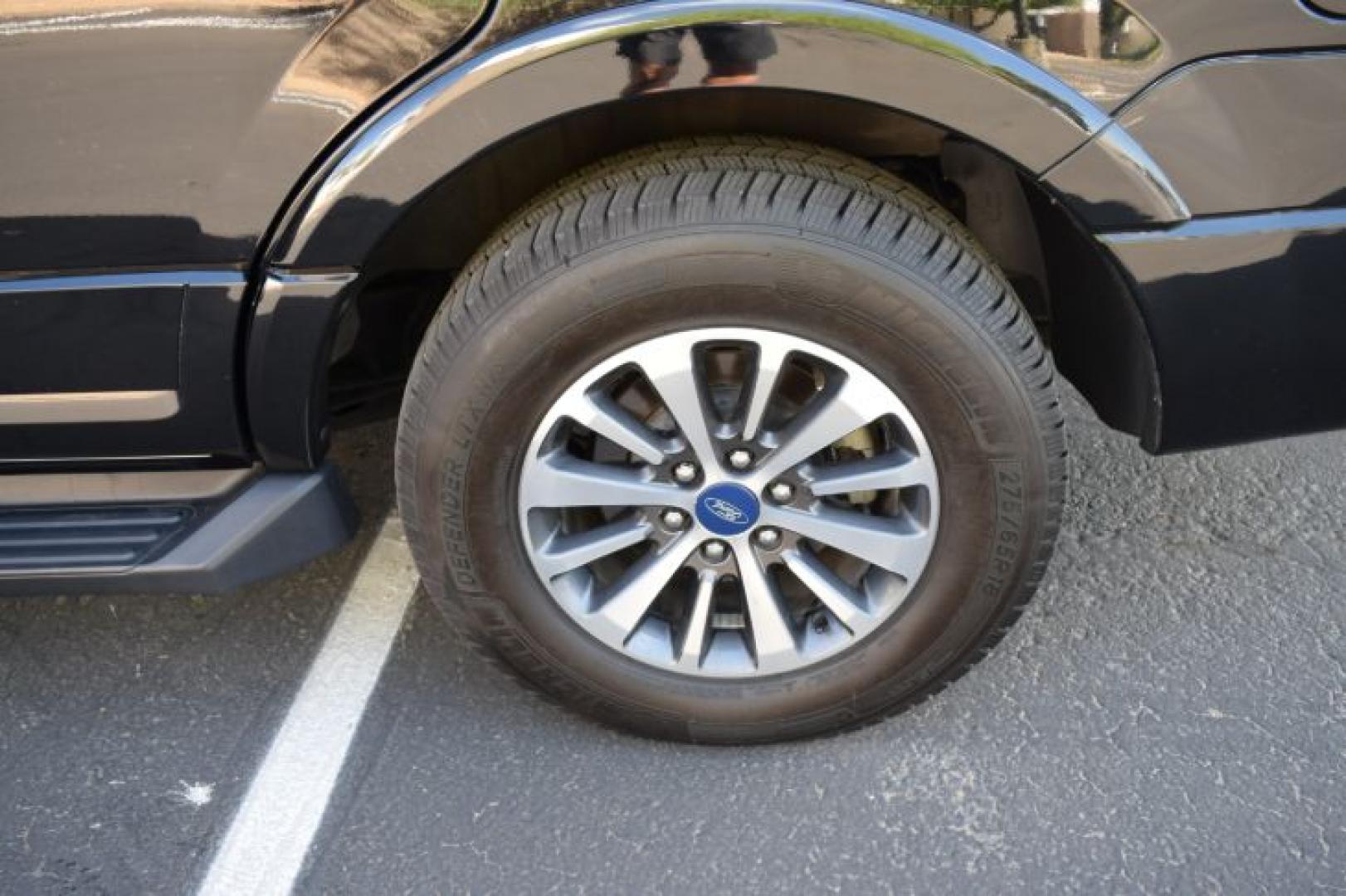 2016 Shadow Black /Ebony Ford Expedition XLT 2WD (1FMJU1HT9GE) with an 3.5L V6 DOHC 24V FFV engine, 6-Speed Automatic transmission, located at 11056 N 23rd Dr #101, Phoenix, AZ, 85029, (623) 434-4252, 33.587704, -112.109962 - Photo#36