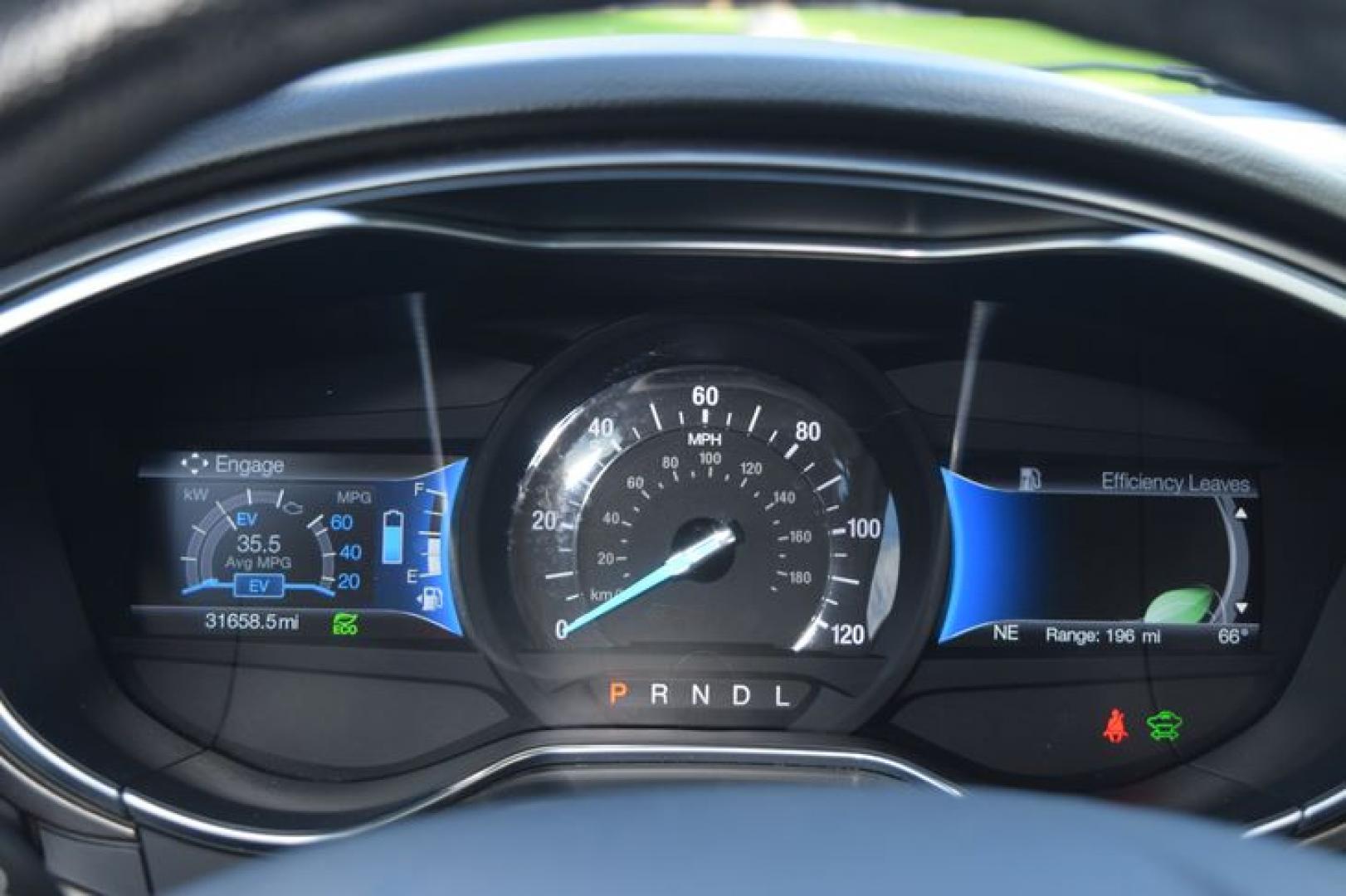 2017 Ruby Red Metallic Tinted Clearcoat /Medium Light Stone Ford Fusion Hybrid SE (3FA6P0LU2HR) with an 2.0L L4 DOHC 16V HYBRID engine, CVT transmission, located at 11056 N 23rd Dr #101, Phoenix, AZ, 85029, (623) 434-4252, 33.587704, -112.109962 - Photo#15