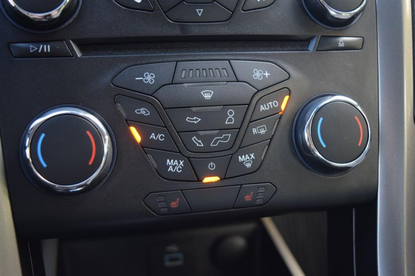 2017 Ruby Red Metallic Tinted Clearcoat /Medium Light Stone Ford Fusion Hybrid SE (3FA6P0LU2HR) with an 2.0L L4 DOHC 16V HYBRID engine, CVT transmission, located at 11056 N 23rd Dr #101, Phoenix, AZ, 85029, (623) 434-4252, 33.587704, -112.109962 - Photo#19