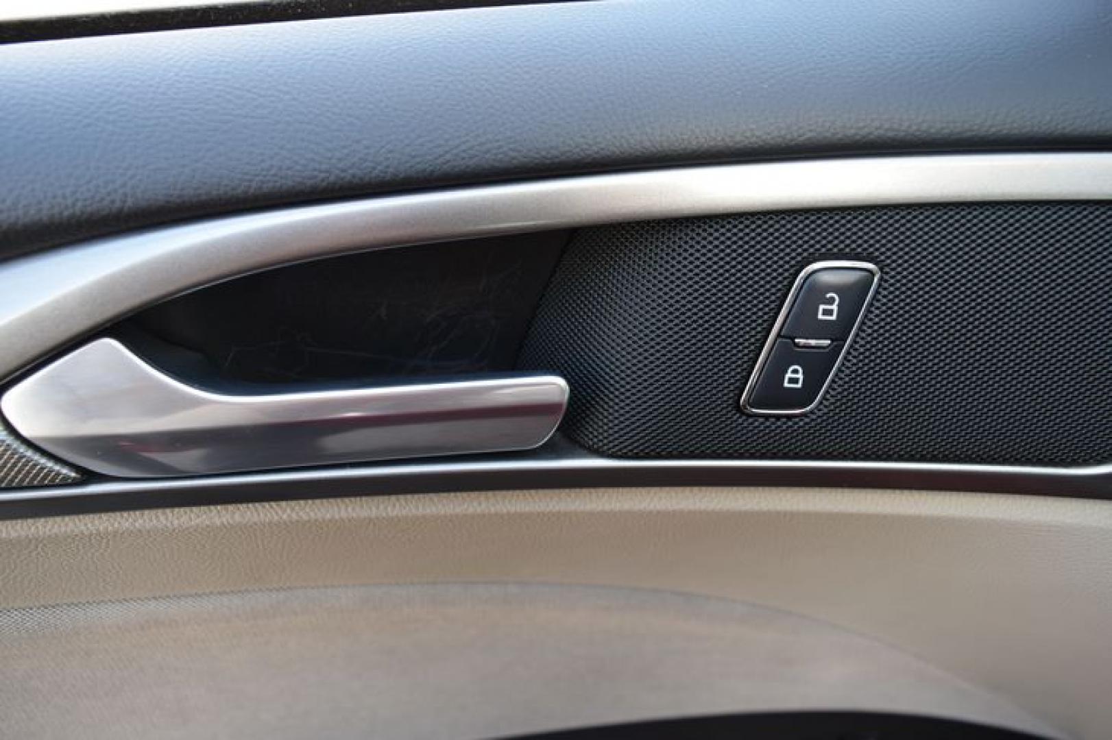 2017 Ruby Red Metallic Tinted Clearcoat /Medium Light Stone Ford Fusion Hybrid SE (3FA6P0LU2HR) with an 2.0L L4 DOHC 16V HYBRID engine, CVT transmission, located at 11056 N 23rd Dr #101, Phoenix, AZ, 85029, (623) 434-4252, 33.587704, -112.109962 - Photo#25