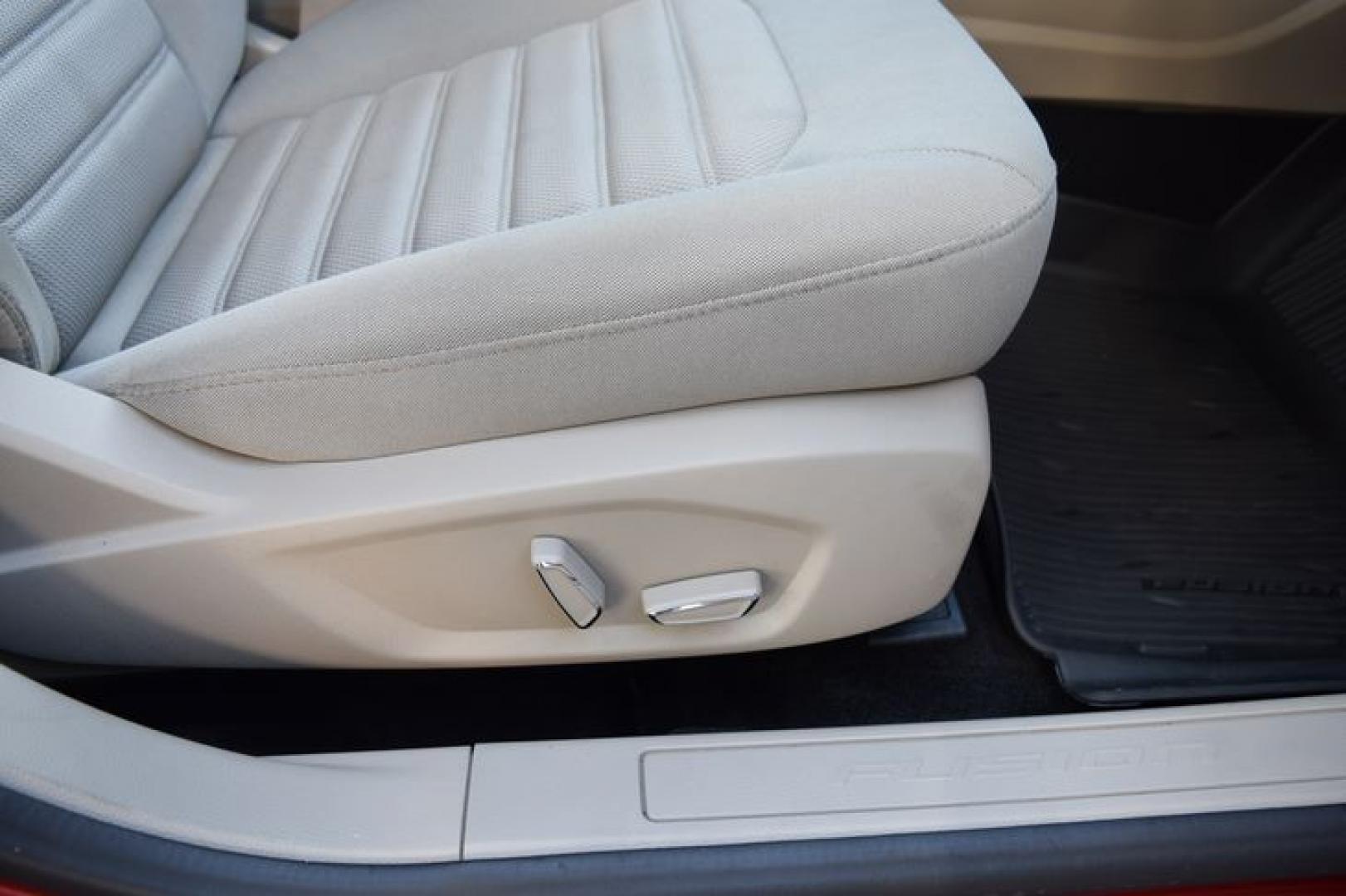 2017 Ruby Red Metallic Tinted Clearcoat /Medium Light Stone Ford Fusion Hybrid SE (3FA6P0LU2HR) with an 2.0L L4 DOHC 16V HYBRID engine, CVT transmission, located at 11056 N 23rd Dr #101, Phoenix, AZ, 85029, (623) 434-4252, 33.587704, -112.109962 - Photo#28