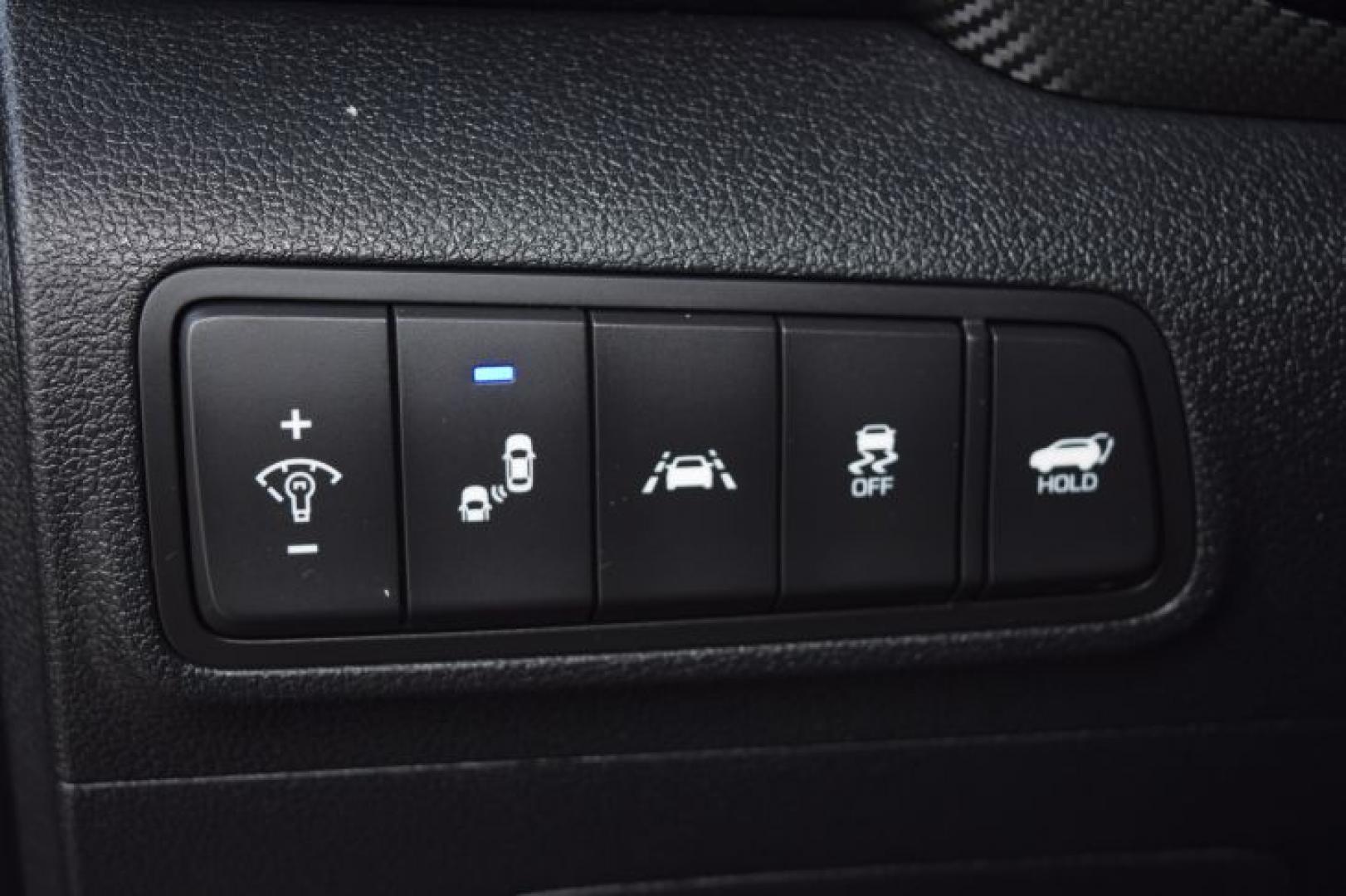 2019 Gemstone Red /Black Hyundai Tucson Sport (KM8J33ALXKU) with an 2.4L L4 DOHC 16V engine, 6-Speed Automatic transmission, located at 11056 N 23rd Dr #101, Phoenix, AZ, 85029, (623) 434-4252, 33.587704, -112.109962 - Photo#22