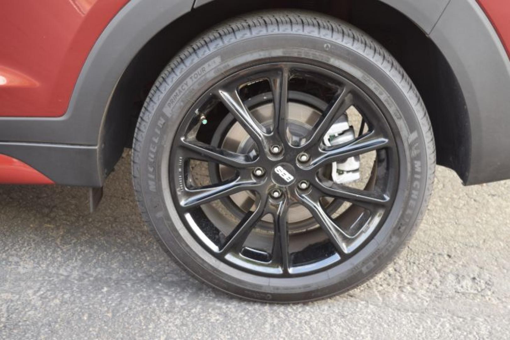 2019 Gemstone Red /Black Hyundai Tucson Sport (KM8J33ALXKU) with an 2.4L L4 DOHC 16V engine, 6-Speed Automatic transmission, located at 11056 N 23rd Dr #101, Phoenix, AZ, 85029, (623) 434-4252, 33.587704, -112.109962 - Photo#36