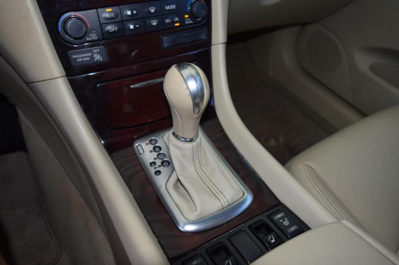 2008 Moonlight White Pearl /Wheat Infiniti EX EX35 (JNKAJ09E58M) with an 3.5L V6 DOHC 24V engine, 5-Speed Automatic Overdrive transmission, located at 11056 N 23rd Dr #101, Phoenix, AZ, 85029, (623) 434-4252, 33.587704, -112.109962 - Photo#19