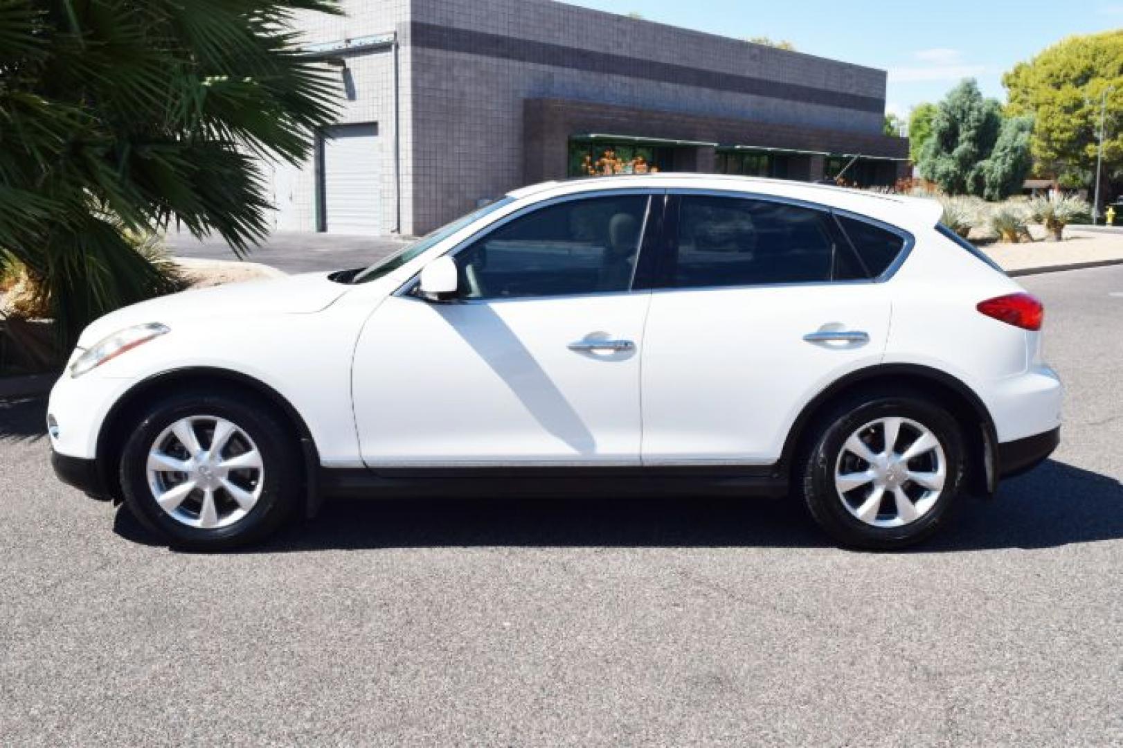 2008 Moonlight White Pearl /Wheat Infiniti EX EX35 (JNKAJ09E58M) with an 3.5L V6 DOHC 24V engine, 5-Speed Automatic Overdrive transmission, located at 11056 N 23rd Dr #101, Phoenix, AZ, 85029, (623) 434-4252, 33.587704, -112.109962 - Photo#4