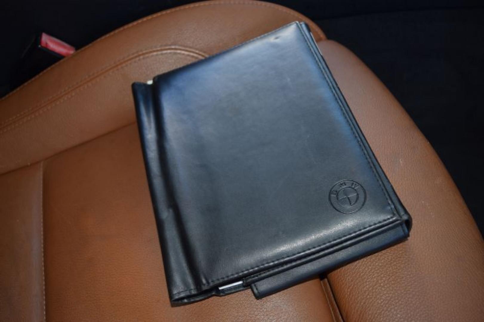 2011 Alpine White BMW 3-Series 328i Coupe - SULEV (WBAKE5C52BE) with an 3.0L L6 DOHC 24V engine, located at 11056 N 23rd Dr #101, Phoenix, AZ, 85029, (623) 434-4252, 33.587704, -112.109962 - Photo#39