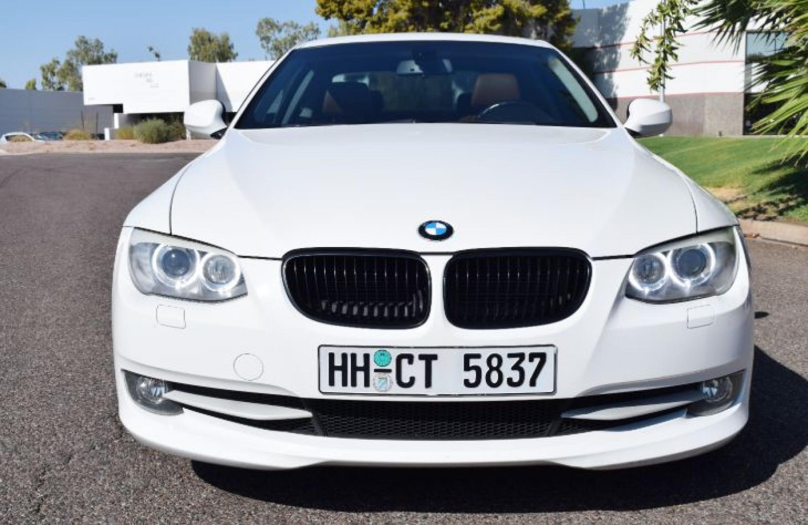 2011 Alpine White BMW 3-Series 328i Coupe - SULEV (WBAKE5C52BE) with an 3.0L L6 DOHC 24V engine, located at 11056 N 23rd Dr #101, Phoenix, AZ, 85029, (623) 434-4252, 33.587704, -112.109962 - Photo#8