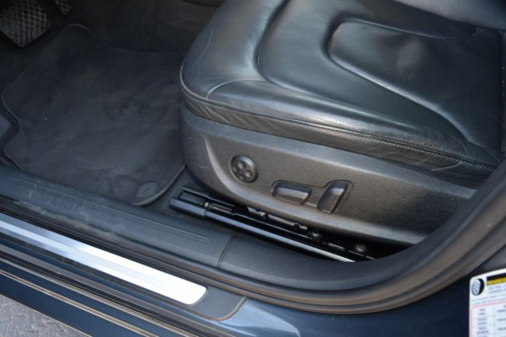 2011 Quartz Gray Metallic /Black Audi A4 2.0 T Sedan FrontTrak Multitronic (WAUEFAFL6BN) with an 2.0L L4 DOHC 16V TURBO engine, Continuously Variable Transmisson transmission, located at 11056 N 23rd Dr #101, Phoenix, AZ, 85029, (623) 434-4252, 33.587704, -112.109962 - Photo#26