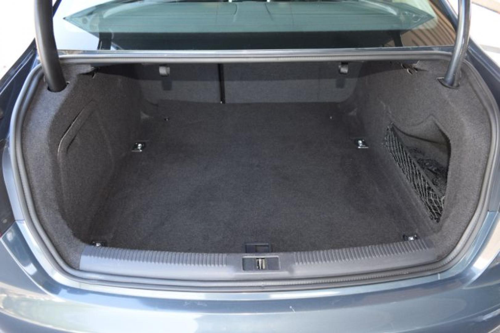 2011 Quartz Gray Metallic /Black Audi A4 2.0 T Sedan FrontTrak Multitronic (WAUEFAFL6BN) with an 2.0L L4 DOHC 16V TURBO engine, Continuously Variable Transmisson transmission, located at 11056 N 23rd Dr #101, Phoenix, AZ, 85029, (623) 434-4252, 33.587704, -112.109962 - Photo#36