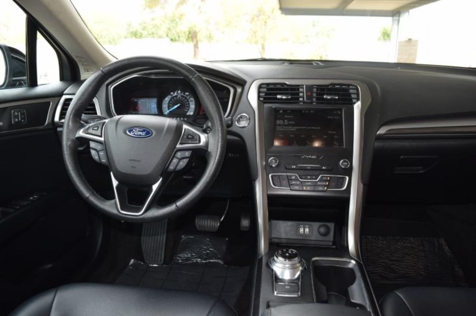 2019 Agate Black /Ebony Ford Fusion SEL (3FA6P0CD3KR) with an 1.5L L4 DOHC 16V engine, 6A transmission, located at 11056 N 23rd Dr #101, Phoenix, AZ, 85029, (623) 434-4252, 33.587704, -112.109962 - Photo#15