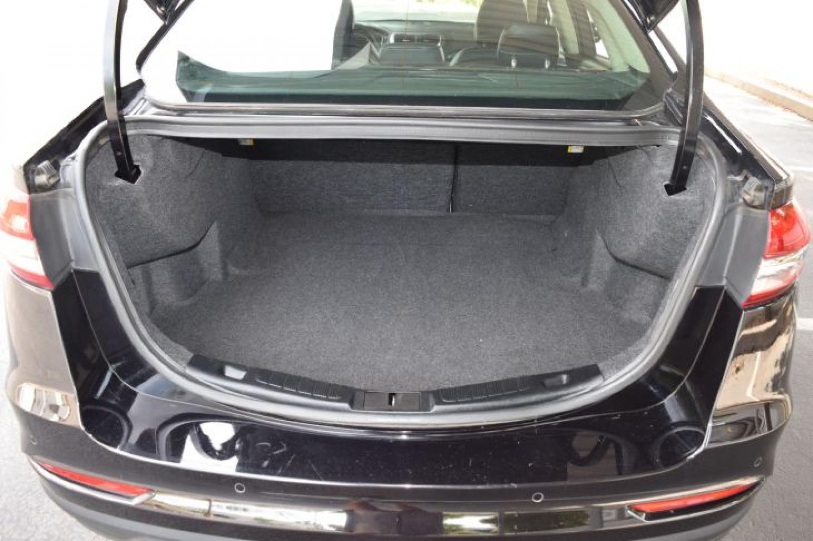 2019 Agate Black /Ebony Ford Fusion SEL (3FA6P0CD3KR) with an 1.5L L4 DOHC 16V engine, 6A transmission, located at 11056 N 23rd Dr #101, Phoenix, AZ, 85029, (623) 434-4252, 33.587704, -112.109962 - Photo#34