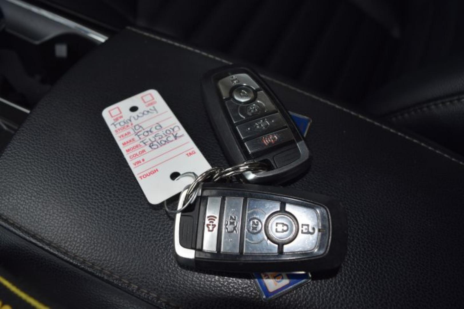 2019 Agate Black /Ebony Ford Fusion SEL (3FA6P0CD3KR) with an 1.5L L4 DOHC 16V engine, 6A transmission, located at 11056 N 23rd Dr #101, Phoenix, AZ, 85029, (623) 434-4252, 33.587704, -112.109962 - Photo#36