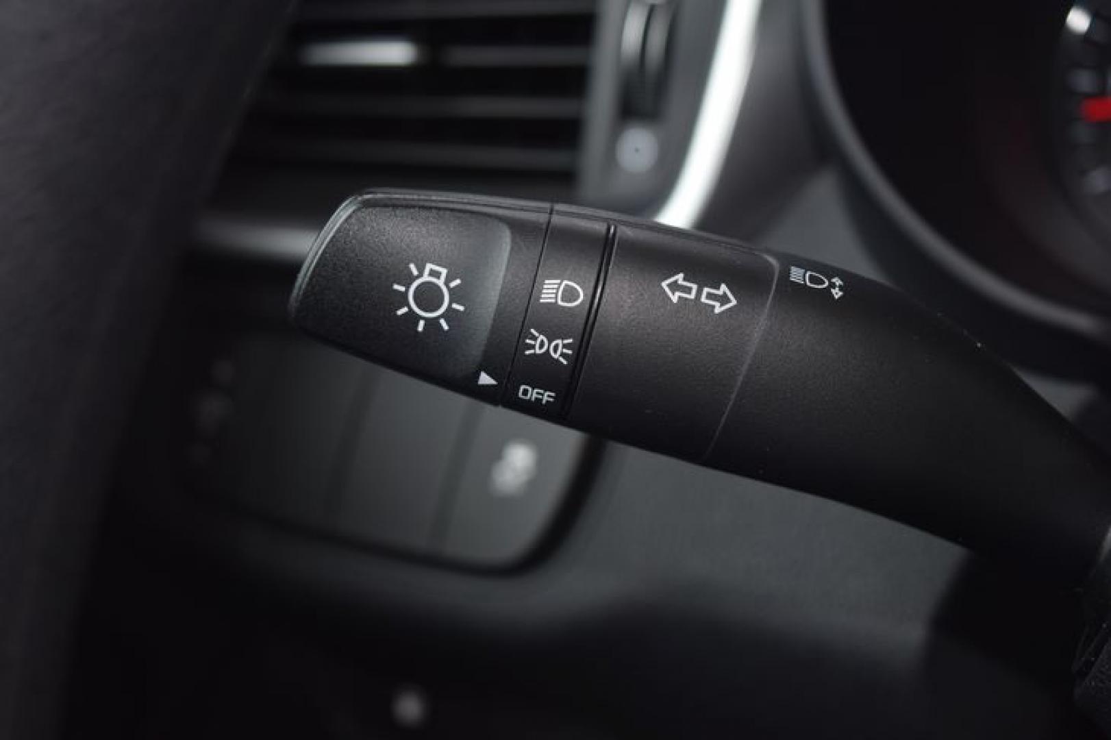 2017 Titanium Silver /Satin Black Kia Sorento L 2WD (5XYPG4A32HG) with an 2.4L L4 DOHC 16V engine, 6-Speed Automatic transmission, located at 11056 N 23rd Dr #101, Phoenix, AZ, 85029, (623) 434-4252, 33.587704, -112.109962 - Photo#21