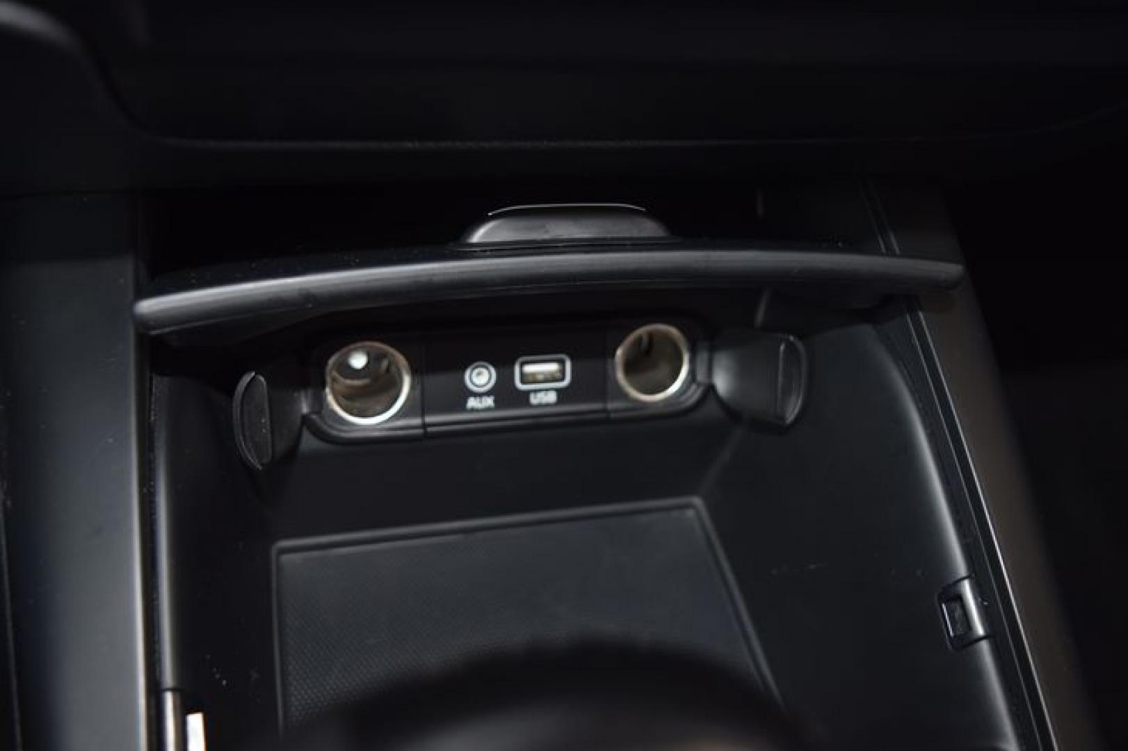 2017 Titanium Silver /Satin Black Kia Sorento L 2WD (5XYPG4A32HG) with an 2.4L L4 DOHC 16V engine, 6-Speed Automatic transmission, located at 11056 N 23rd Dr #101, Phoenix, AZ, 85029, (623) 434-4252, 33.587704, -112.109962 - Photo#27