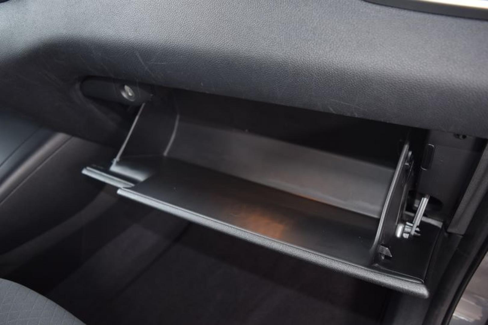 2017 Titanium Silver /Satin Black Kia Sorento L 2WD (5XYPG4A32HG) with an 2.4L L4 DOHC 16V engine, 6-Speed Automatic transmission, located at 11056 N 23rd Dr #101, Phoenix, AZ, 85029, (623) 434-4252, 33.587704, -112.109962 - Photo#35