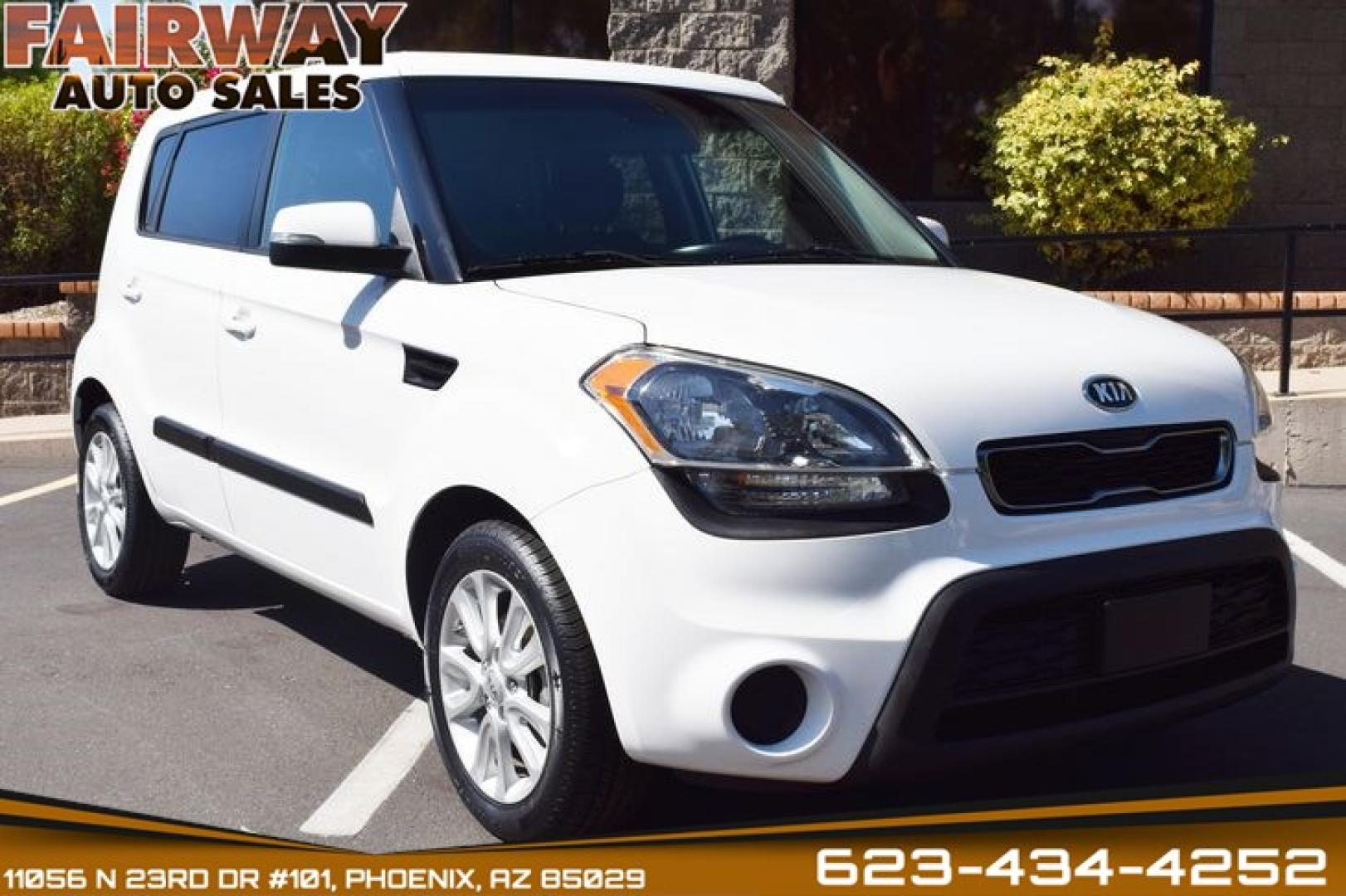 2013 Clear White /Black Kia Soul + (KNDJT2A66D7) with an 2.0L L4 DOHC 16V engine, Automatic transmission, located at 11056 N 23rd Dr #101, Phoenix, AZ, 85029, (623) 434-4252, 33.587704, -112.109962 - Photo#0