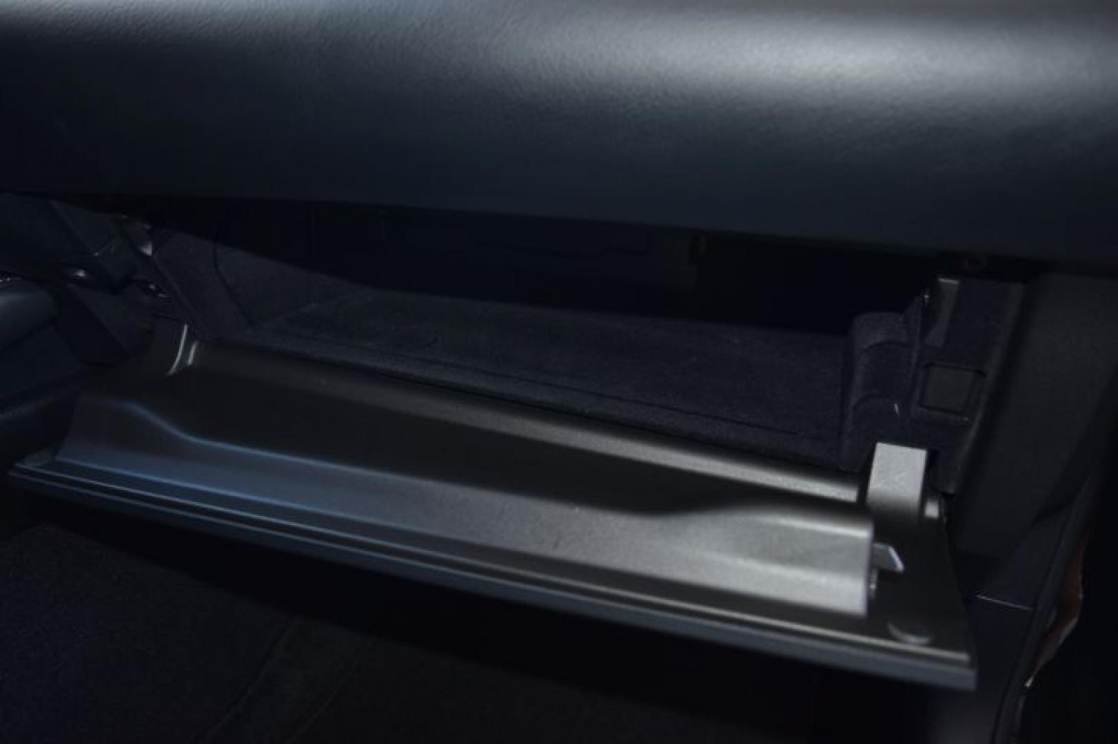 2018 Obsidian /Black w/Linear Wood Lexus ES 300h Sedan (JTHBW1GG1J2) with an 2.5L L4 DOHC 16V HYBRID engine, CVT transmission, located at 11056 N 23rd Dr #101, Phoenix, AZ, 85029, (623) 434-4252, 33.587704, -112.109962 - Photo#48