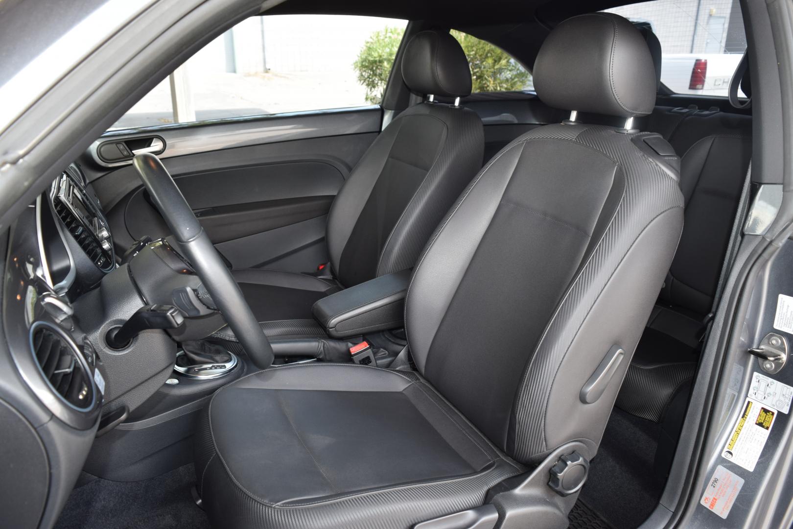 2014 /Black Volkswagen Beetle 2.0T Turbo (3VWJL7AT2EM) with an 2.0L L4 DOHC 16V TURBO DIESEL engine, Automatic transmission, located at 11056 N 23rd Dr #101, Phoenix, AZ, 85029, (623) 434-4252, 33.587704, -112.109962 - Photo#11