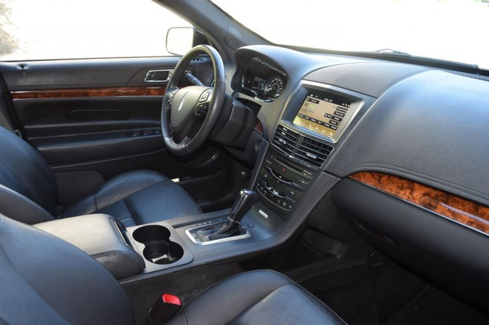 2017 Black Velvet /Charcoal Black Lincoln MKT Livery AWD (2LMHJ5NK5HB) with an 3.7L V6 DOHC 24V engine, 6-Speed Automatic transmission, located at 11056 N 23rd Dr #101, Phoenix, AZ, 85029, (623) 434-4252, 33.587704, -112.109962 - Photo#1