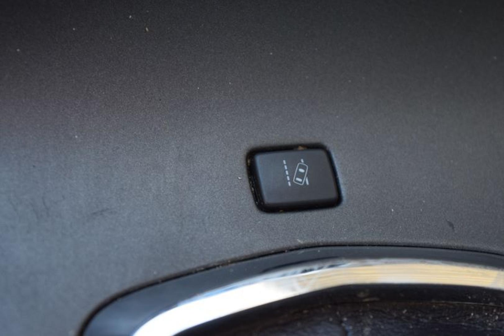 2017 Black Velvet /Charcoal Black Lincoln MKT Livery AWD (2LMHJ5NK5HB) with an 3.7L V6 DOHC 24V engine, 6-Speed Automatic transmission, located at 11056 N 23rd Dr #101, Phoenix, AZ, 85029, (623) 434-4252, 33.587704, -112.109962 - Photo#23