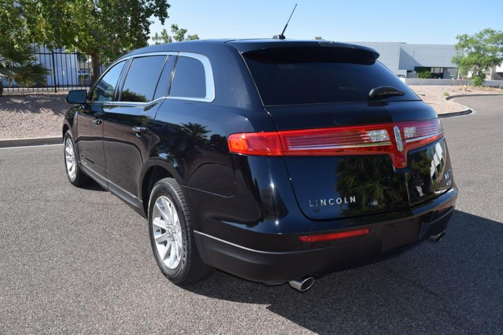 2017 Black Velvet /Charcoal Black Lincoln MKT Livery AWD (2LMHJ5NK5HB) with an 3.7L V6 DOHC 24V engine, 6-Speed Automatic transmission, located at 11056 N 23rd Dr #101, Phoenix, AZ, 85029, (623) 434-4252, 33.587704, -112.109962 - Photo#6