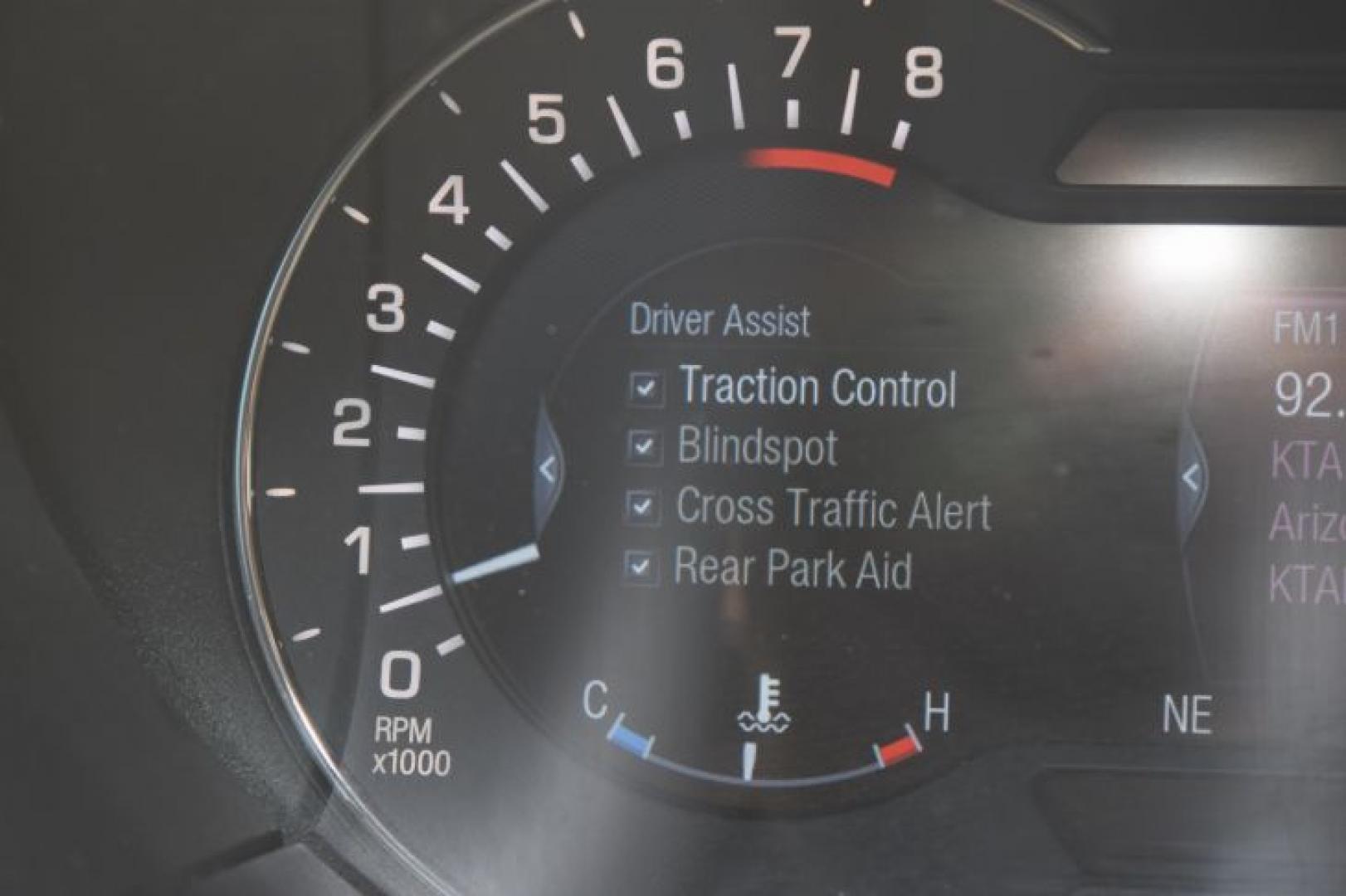 2013 White Platinum Metallic Tri-Coat /Light Dune Lincoln MKZ FWD (3LN6L2GK4DR) with an 3.7L V6 DOHC 24V engine, 6-Speed Automatic transmission, located at 11056 N 23rd Dr #101, Phoenix, AZ, 85029, (623) 434-4252, 33.587704, -112.109962 - Photo#16