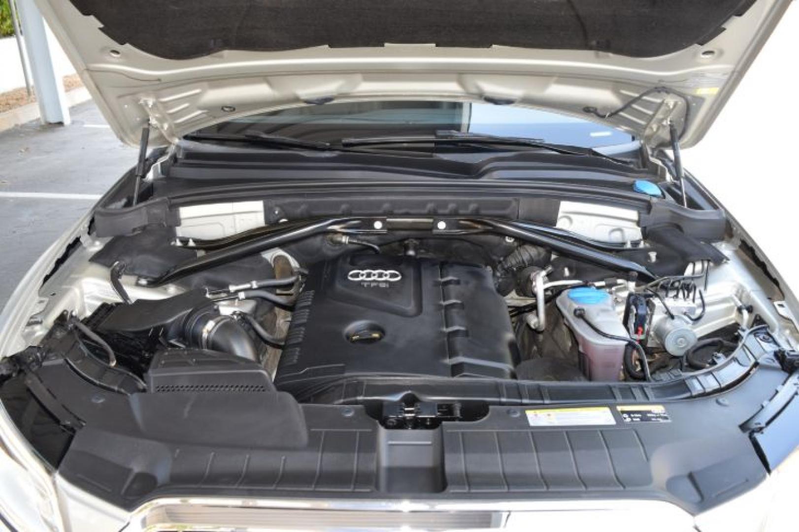 2014 Cuvee Silver Metallic /Black Audi Q5 2.0 quattro Premium (WA1LFAFP1EA) with an 2.0L L4 DOHC 16V engine, 6-Speed Automatic transmission, located at 11056 N 23rd Dr #101, Phoenix, AZ, 85029, (623) 434-4252, 33.587704, -112.109962 - Photo#39