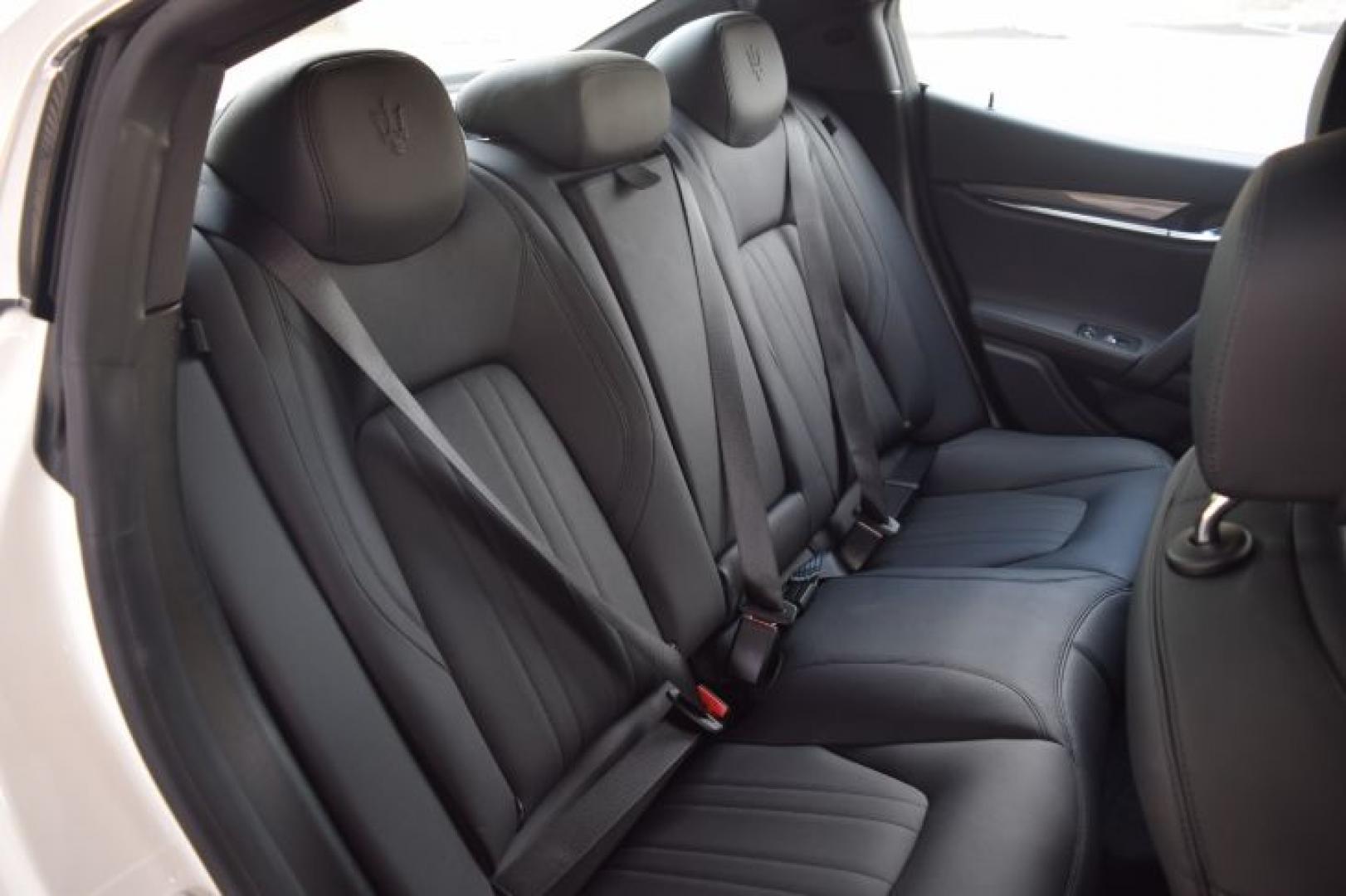 2019 Bianco /Nero Maserati Ghibli Base (ZAM57XSA5K1) with an 3.0L V6 DOHC 24V engine, 8-Speed Automatic transmission, located at 11056 N 23rd Dr #101, Phoenix, AZ, 85029, (623) 434-4252, 33.587704, -112.109962 - Photo#13