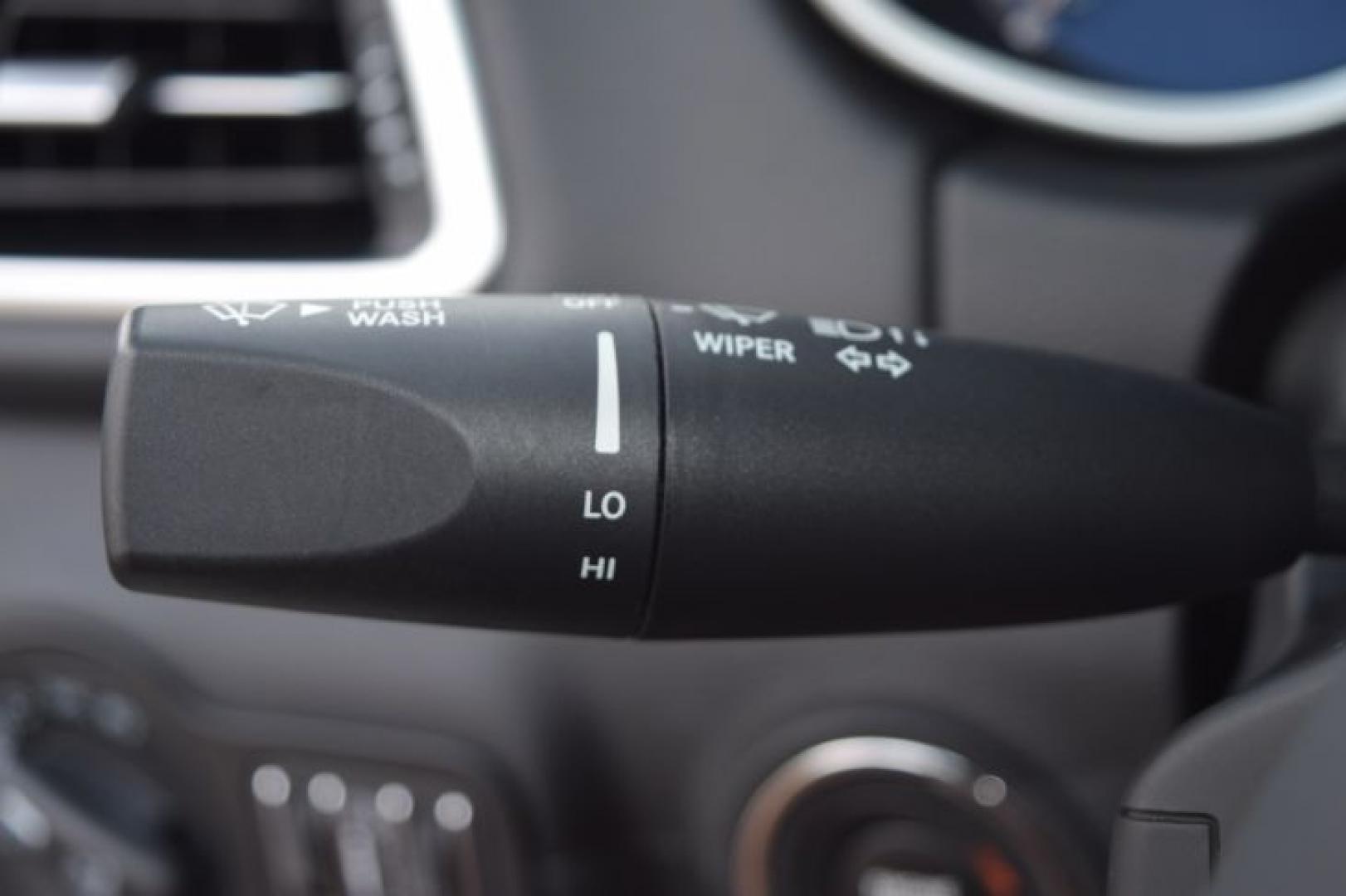 2019 Bianco /Nero Maserati Ghibli Base (ZAM57XSA5K1) with an 3.0L V6 DOHC 24V engine, 8-Speed Automatic transmission, located at 11056 N 23rd Dr #101, Phoenix, AZ, 85029, (623) 434-4252, 33.587704, -112.109962 - Photo#28