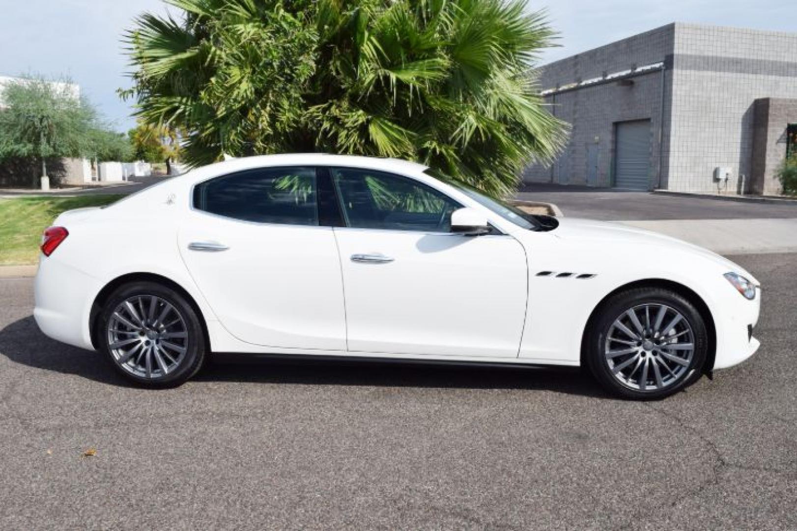 2019 Bianco /Nero Maserati Ghibli Base (ZAM57XSA5K1) with an 3.0L V6 DOHC 24V engine, 8-Speed Automatic transmission, located at 11056 N 23rd Dr #101, Phoenix, AZ, 85029, (623) 434-4252, 33.587704, -112.109962 - Photo#2