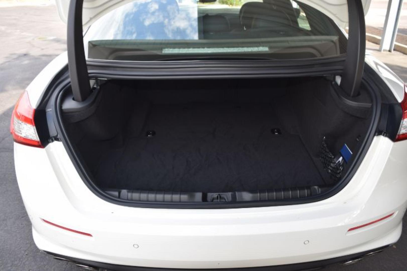 2019 Bianco /Nero Maserati Ghibli Base (ZAM57XSA5K1) with an 3.0L V6 DOHC 24V engine, 8-Speed Automatic transmission, located at 11056 N 23rd Dr #101, Phoenix, AZ, 85029, (623) 434-4252, 33.587704, -112.109962 - Photo#36