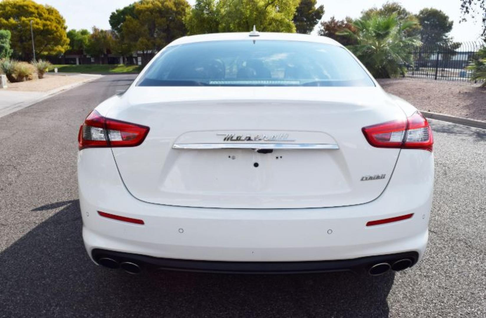2019 Bianco /Nero Maserati Ghibli Base (ZAM57XSA5K1) with an 3.0L V6 DOHC 24V engine, 8-Speed Automatic transmission, located at 11056 N 23rd Dr #101, Phoenix, AZ, 85029, (623) 434-4252, 33.587704, -112.109962 - Photo#6