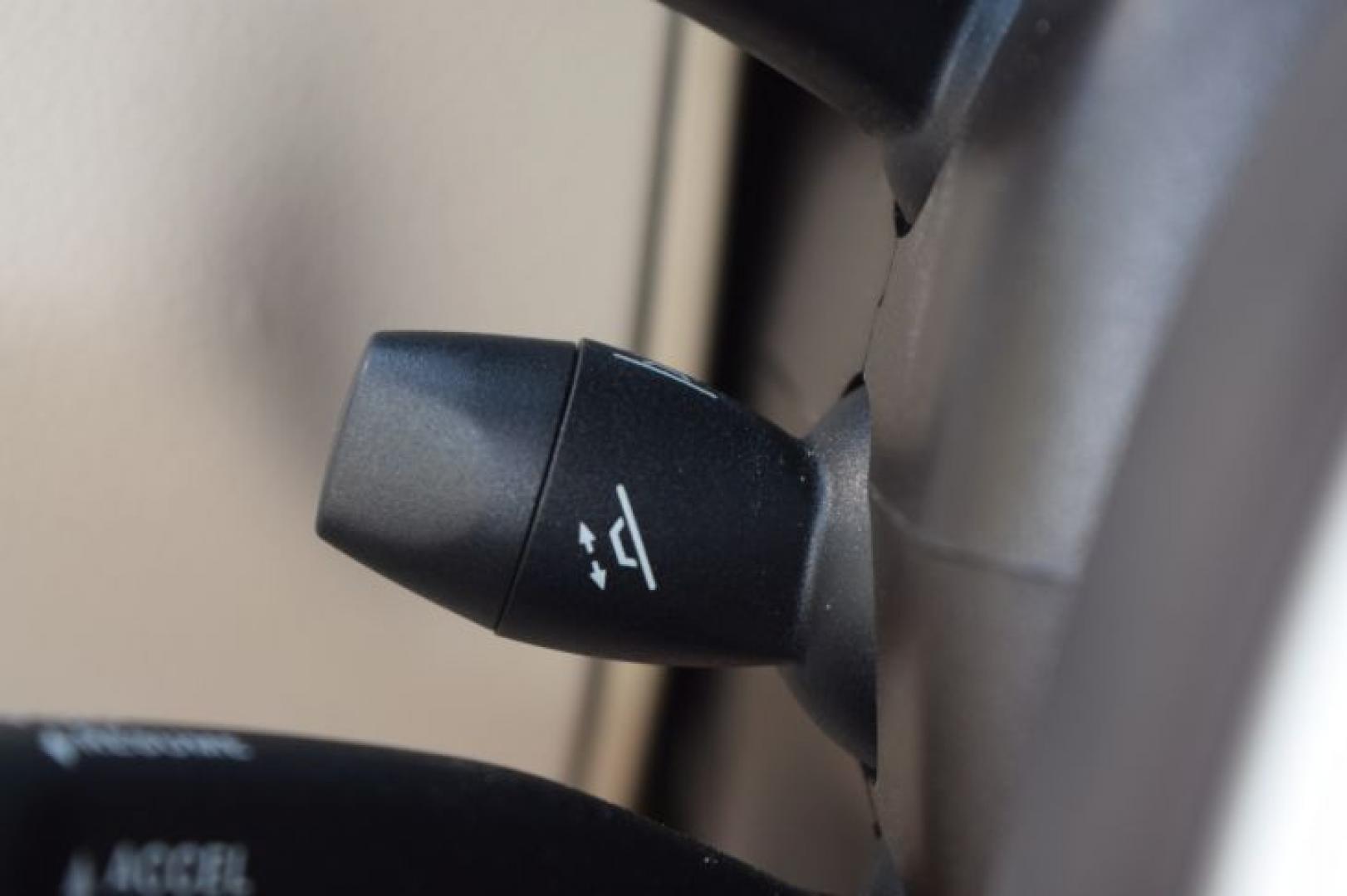 2014 Dolomite Brown Metallic /Sahara/Beige Mercedes-Benz C 250 C250 Luxury Sedan (WDDGF4HBXEA) with an 3.0L V6 DOHC 16V engine, 7-Speed Automatic transmission, located at 11056 N 23rd Dr #101, Phoenix, AZ, 85029, (623) 434-4252, 33.587704, -112.109962 - Photo#35