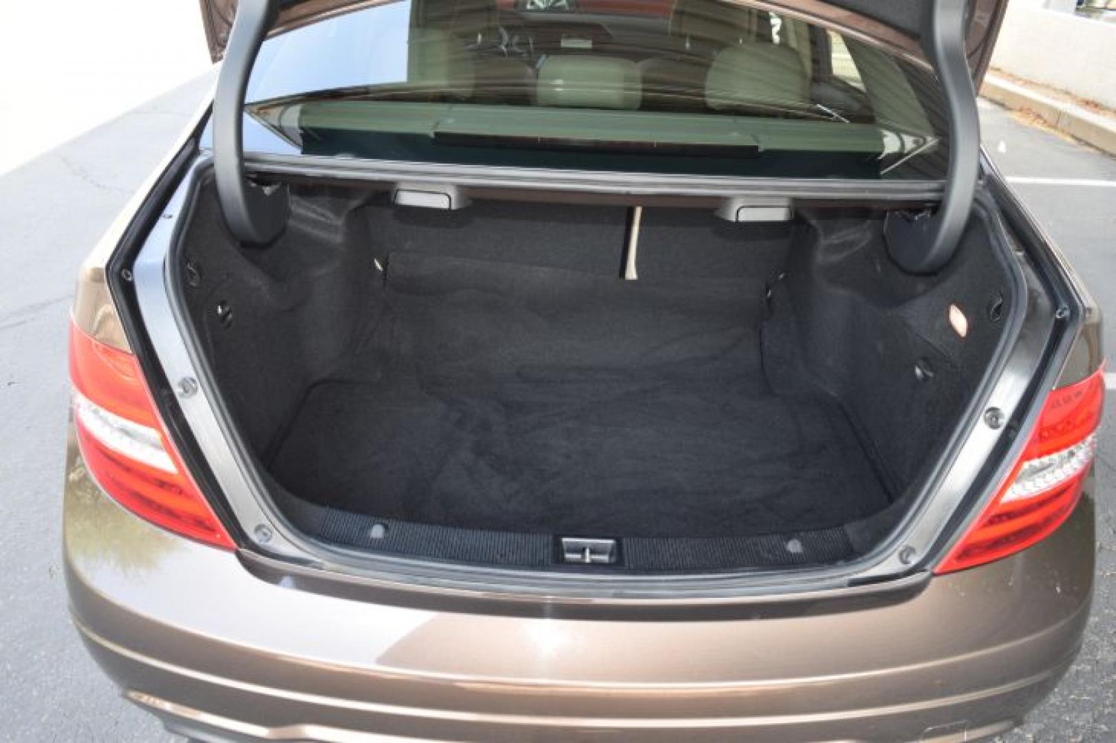 2014 Dolomite Brown Metallic /Sahara/Beige Mercedes-Benz C 250 C250 Luxury Sedan (WDDGF4HBXEA) with an 3.0L V6 DOHC 16V engine, 7-Speed Automatic transmission, located at 11056 N 23rd Dr #101, Phoenix, AZ, 85029, (623) 434-4252, 33.587704, -112.109962 - Photo#41