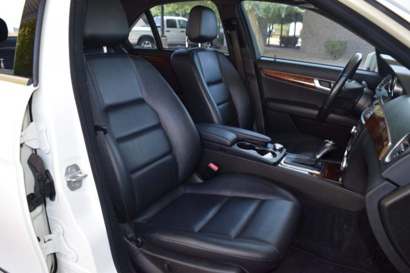 2012 Arctic White Mercedes-Benz C 250 C250 Sport Sedan (WDDGF4HB2CR) with an 3.0L V6 DOHC 16V engine, 7-Speed Automatic transmission, located at 11056 N 23rd Dr #101, Phoenix, AZ, 85029, (623) 434-4252, 33.587704, -112.109962 - Photo#12
