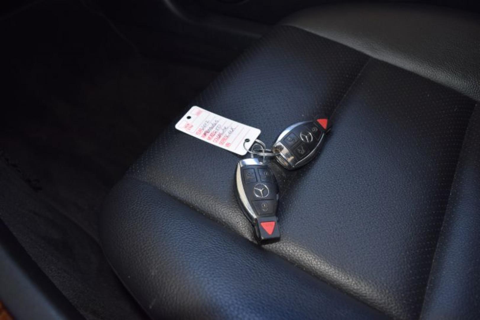 2012 Arctic White Mercedes-Benz C 250 C250 Sport Sedan (WDDGF4HB2CR) with an 3.0L V6 DOHC 16V engine, 7-Speed Automatic transmission, located at 11056 N 23rd Dr #101, Phoenix, AZ, 85029, (623) 434-4252, 33.587704, -112.109962 - Photo#40