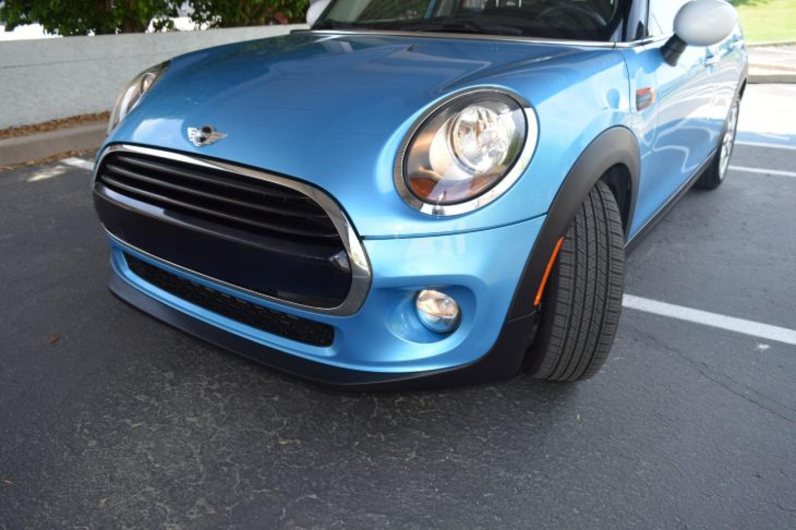 2017 Electric Blue Metallic /Black Pearl Mini Cooper 3-Door (WMWXU1C39H2) with an 1.6L L4 DOHC 16V TURBO engine, located at 11056 N 23rd Dr #101, Phoenix, AZ, 85029, (623) 434-4252, 33.587704, -112.109962 - Photo#29