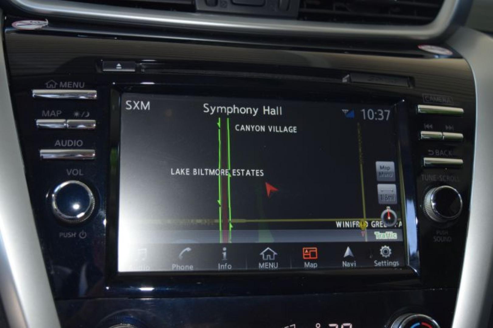 2018 Magnetic Black Metallic /Graphite Nissan Murano SL (5N1AZ2MG5JN) with an 3.5L 6 Cylinders engine, Automatic transmission, located at 11056 N 23rd Dr #101, Phoenix, AZ, 85029, (623) 434-4252, 33.587704, -112.109962 - Photo#17