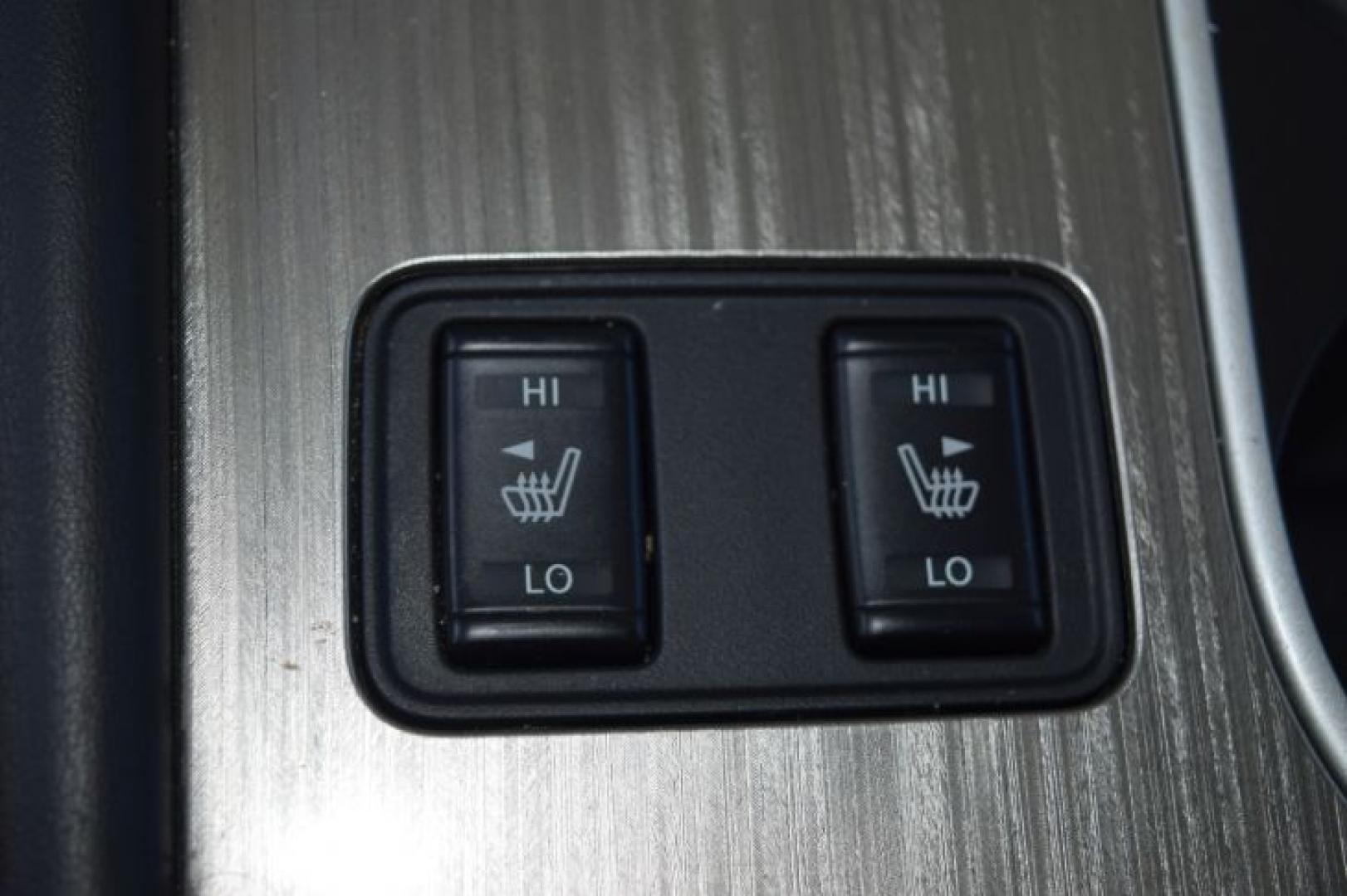 2018 Magnetic Black Metallic /Graphite Nissan Murano SL (5N1AZ2MG5JN) with an 3.5L 6 Cylinders engine, Automatic transmission, located at 11056 N 23rd Dr #101, Phoenix, AZ, 85029, (623) 434-4252, 33.587704, -112.109962 - Photo#22